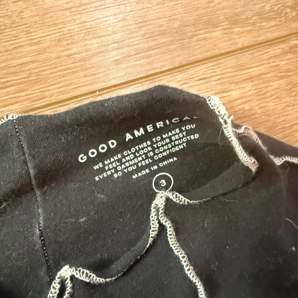 Good American Black Long Sleeve Top with White Stitching - Picture 2 of 3